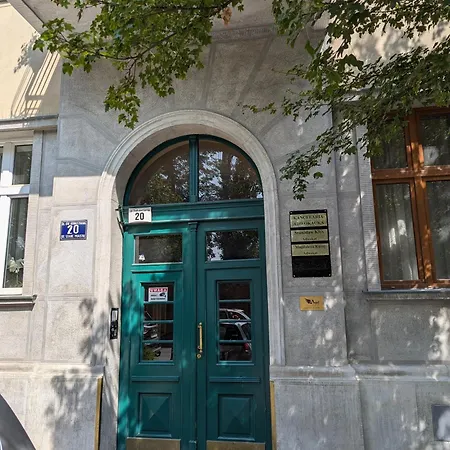 Cozy Apt, Near Wawel Castle Apartment Krakow